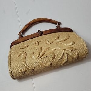 Woven Straw Handbag with Wood Handle - Cream